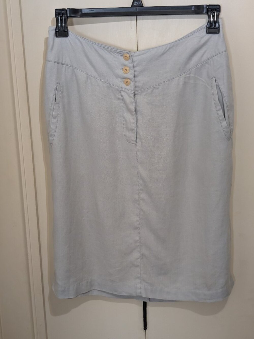 DKNY Skirt -100% Linen -W/front pockets -Back ajustable draw string -Cream -Sz12
